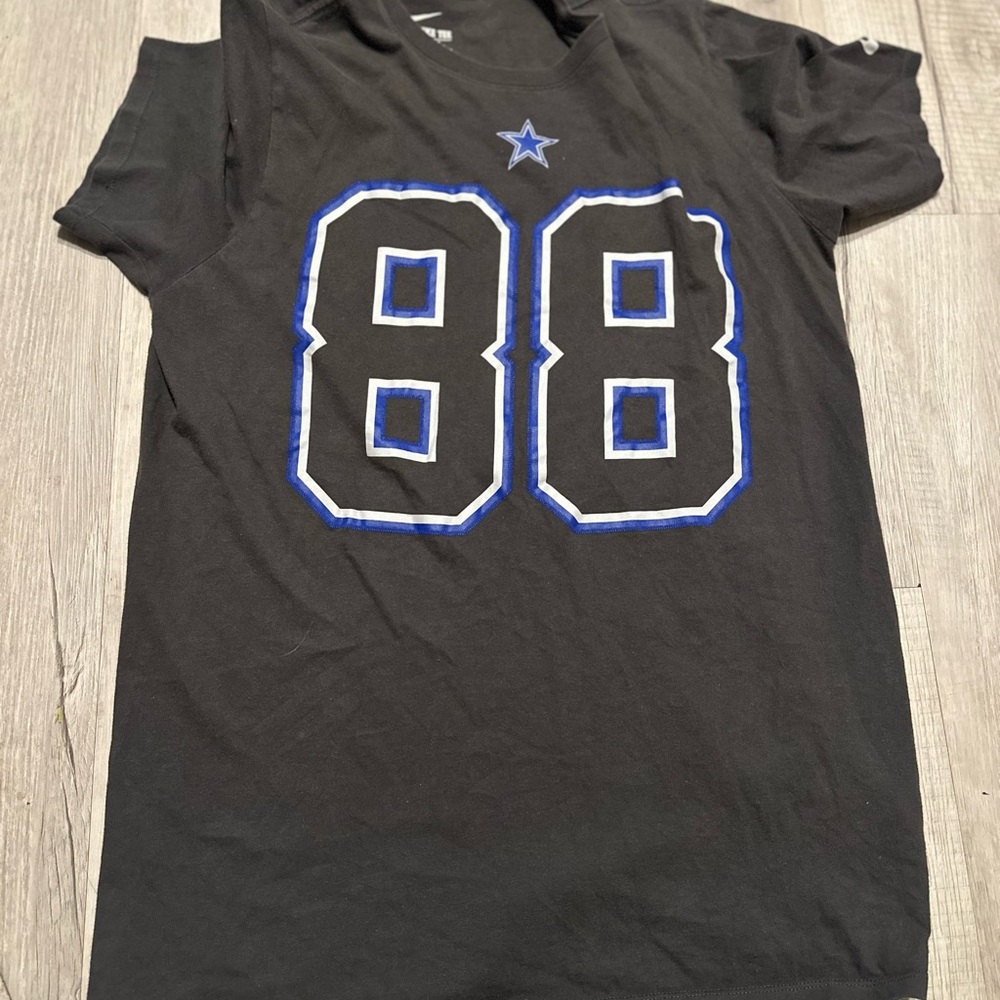 Black Graphic Tee with Blue & White '88' Dez Bryant